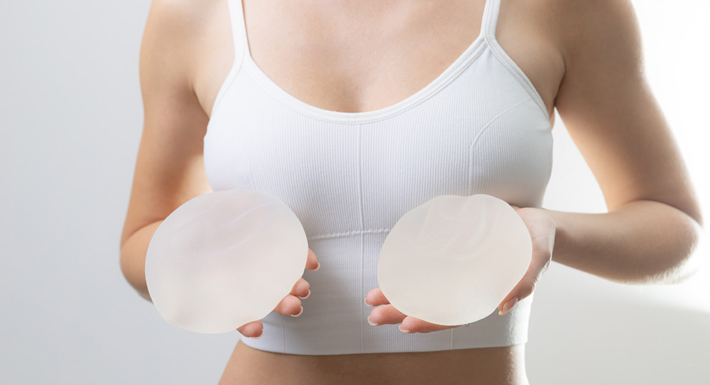 mastopexie cu implanturi sau fara lifting mamar cu sau fara implant ridicare sani si augmentare combinat cat costa operatia de ridicare sani mastopexie cu implanturi simultan
