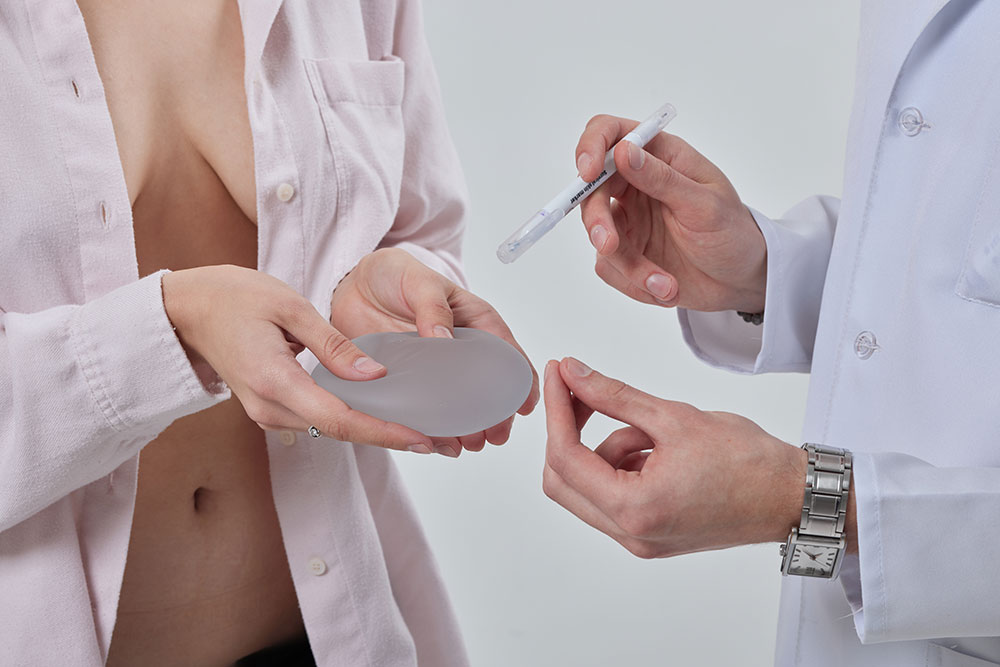 options to treat sagging breasts
